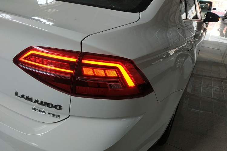 Used Volkswagen Lamando 2021 230TSI DSG Fashion Edition