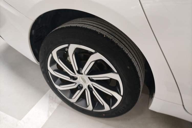 Used Geely Auto Emgrand GL 2020 1.4T CVT Luxury Edition