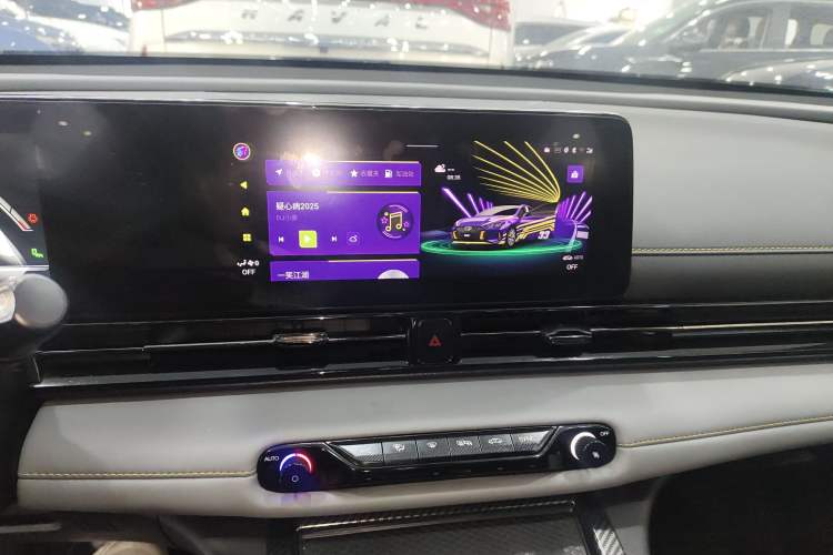 Used GAC Trumpchi EMPOW 2022 270T DCT J16 R-Style Track Edition
