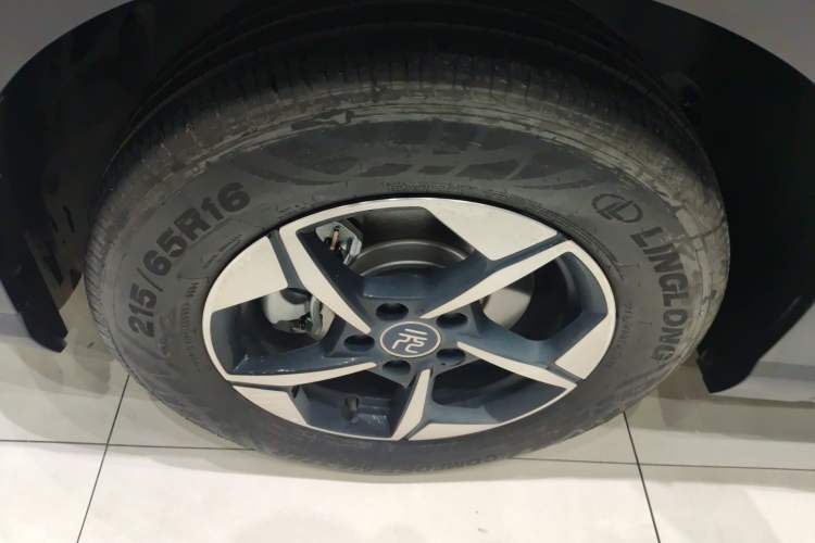 Used BYD Yuan UP 2025 Intelligent Driving Version 401 km Leading Edition
