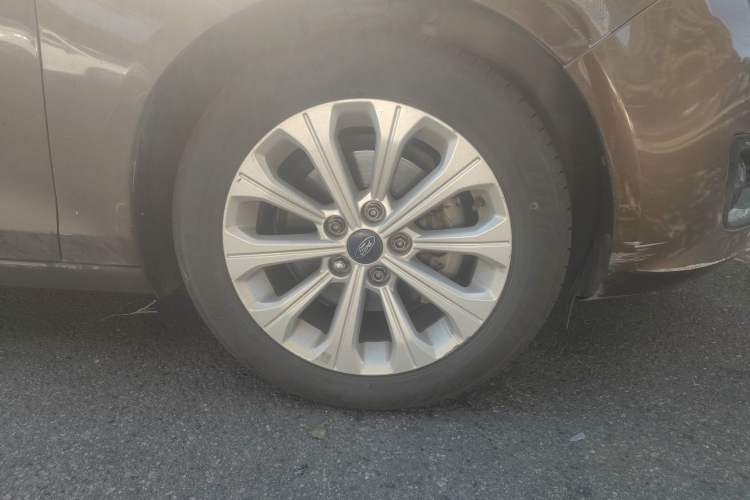 Used Ford Escort 2015 1.5L Automatic Fashion Model