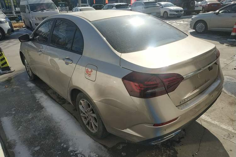 Used Geely Auto Emgrand 2021 UP 1.5L Manual Luxury Model
