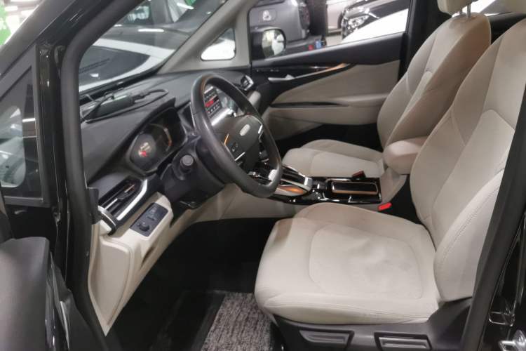 Used SAIC MAXUS G50 2022 1.5T Automatic Comfort Touring A
