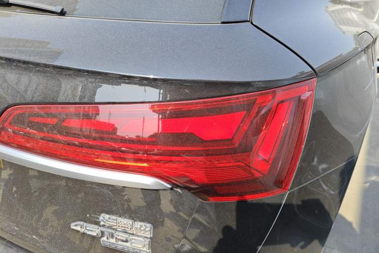 Used Audi Q5L 2022 45T Luxury Elegant Model
