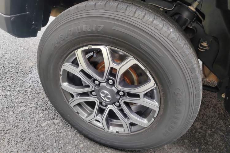 Used Beijing Auto BJ40 2019 Updated Version 2.0T Automatic All-Wheel Drive Urban Hunter Edition Premium China V Emission Standard
