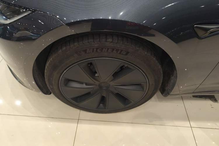 Used Tesla Model 3 2023 Rear-Wheel-Drive Version
