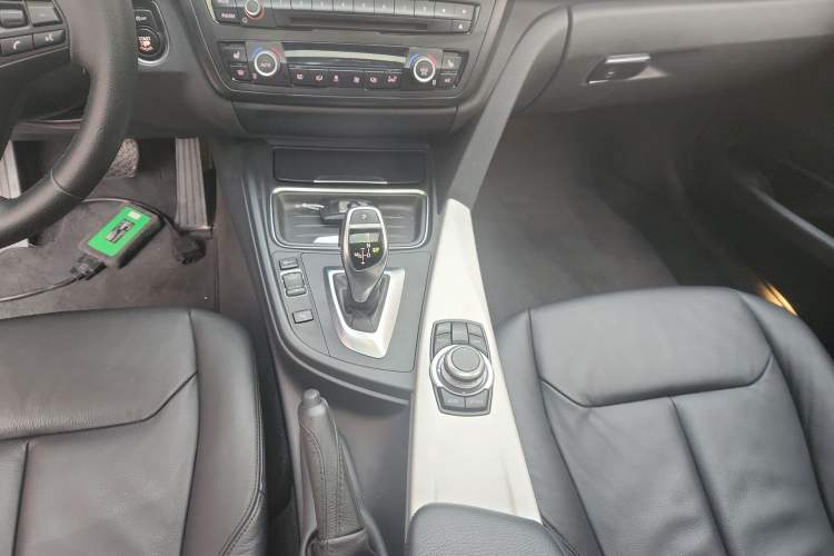 Used BMW 3 Series 2015 328Li Fashion Model
