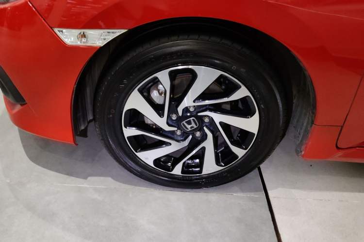 Used Honda Civic 2016 220TURBO CVT Luxury Edition
