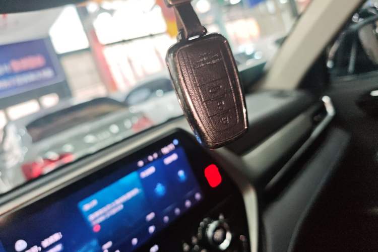 Used Toyota Highlander 2023 2.5L Smart Electric Hybrid Dual-Engine Four-Wheel Drive Prestige Version – 7 Seats