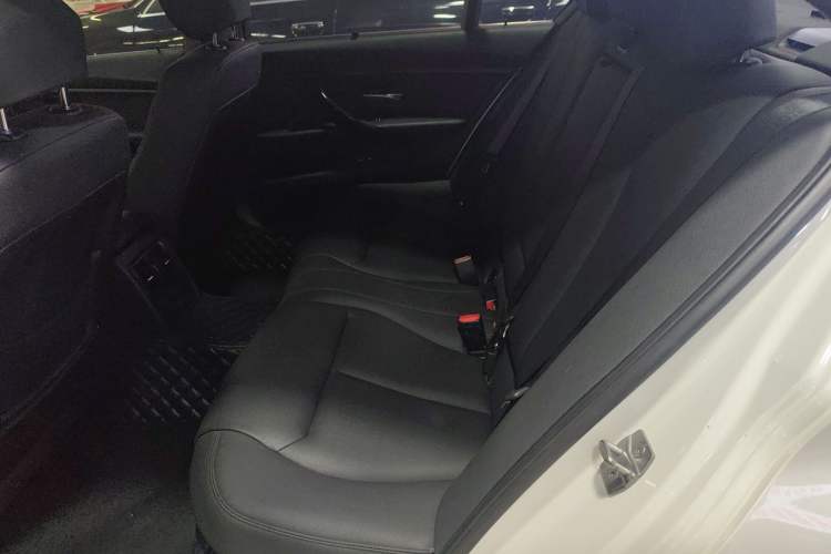 Used BMW 3 Series 2017 320Li Fashion Model
