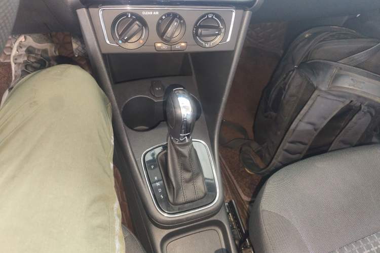 Used Volkswagen Polo 2018 1.5L Automatic Enjoyment Model
