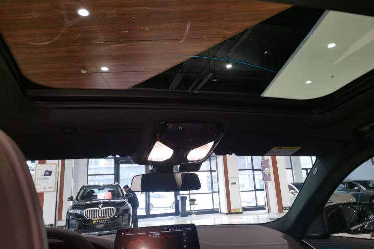 Used BMW 5 Series 2021 530Li Luxury Edition M Sport Package
