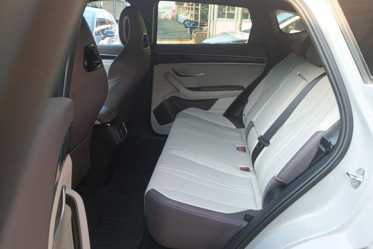 Used BYD Song PLUS New Energy 2025 DM-i Smart Drive 112KM Prestige Model