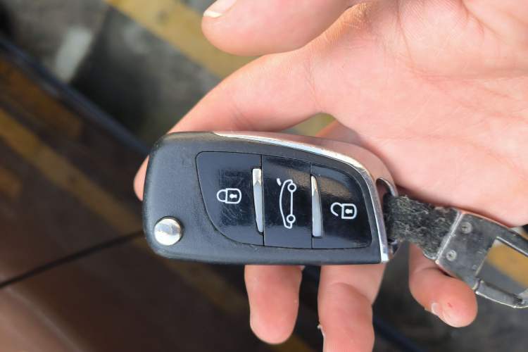 Used Baojun 730 2014 1.5L Manual Standard Version 8 Seats
