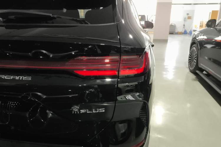 Used BYD Song PLUS New Energy 2023 Champion Edition EV 520KM Flagship Model