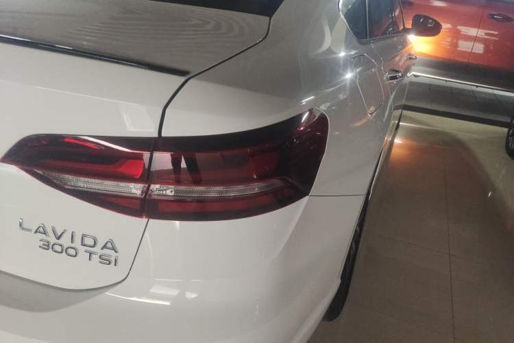 Used Volkswagen Lavida 2024 300TSI DSG Starry Sky Leading Edition
