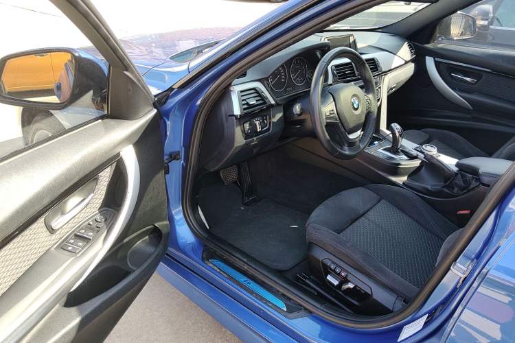 Used BMW 3 Series 2017 320i M Sport
