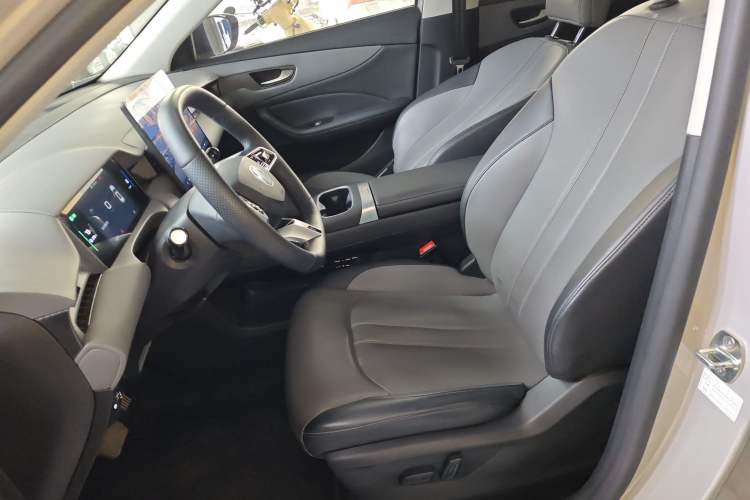 Used MG ES5 2025 515plus Rear-Drive Version
