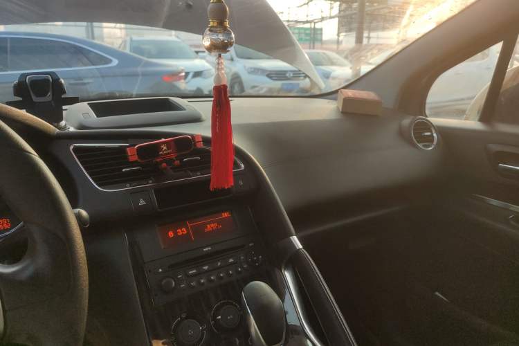 Used Peugeot 3008 2015 2.0L Automatic Classic Edition