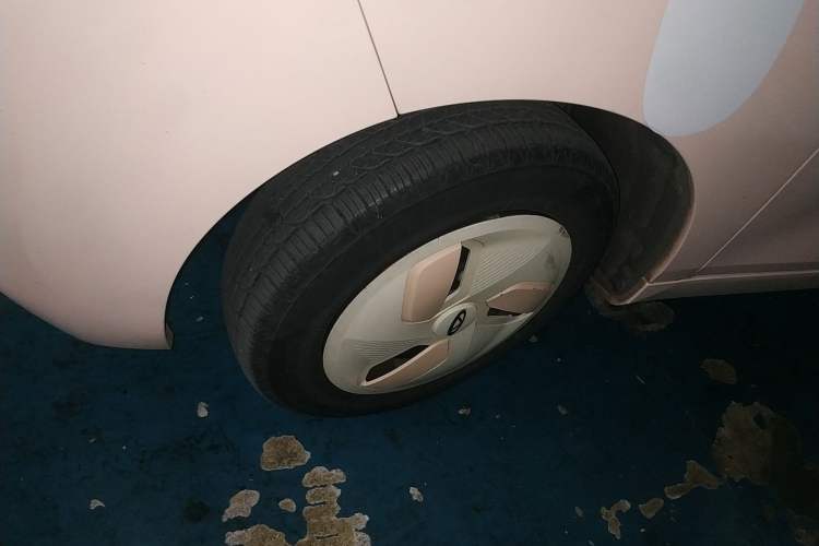 Used Chery QQ Ice Cream 2022 120km Conical Shape Lithium Iron Phosphate