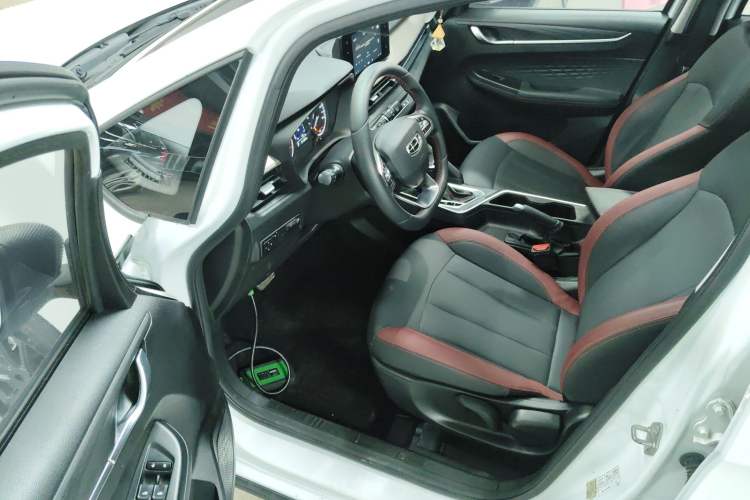 Used Geely Auto Vision X3 2021 PRO 1.5L CVT Deluxe Model
