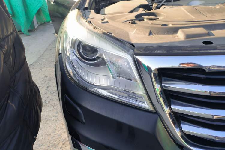 Used Haval H9 2015 2.0T Four-Wheel Drive Luxury 7-Seater
