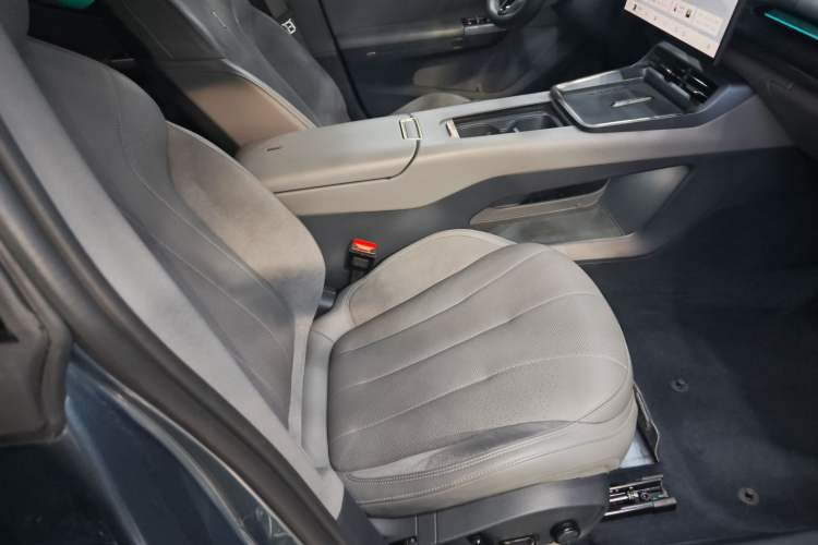 Used Lynk & Co 07 2024 EM-P 126 Long-Range Ultra