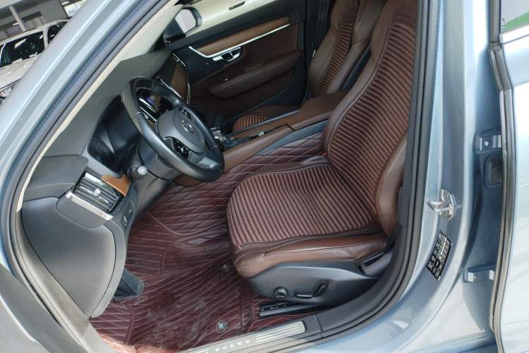 Used Volvo S90 2020 T5 Zhiyi Luxury Edition