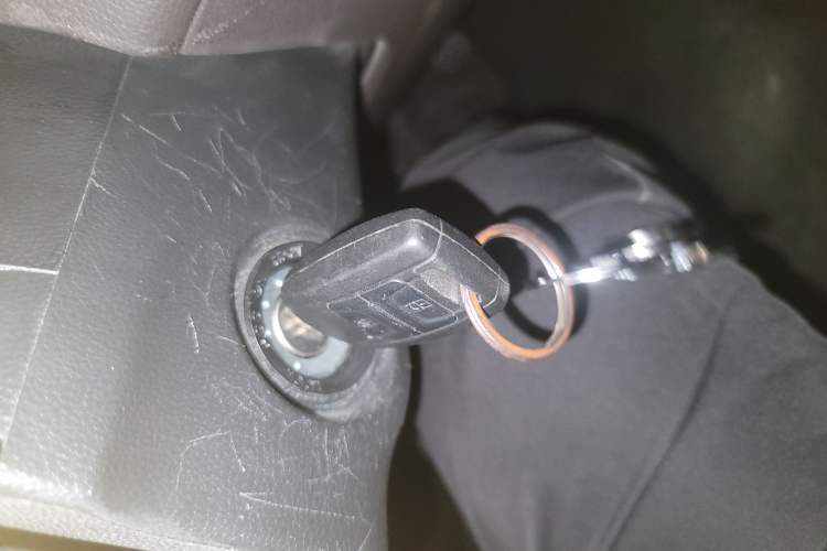 Used Wuling Hongguang V 2022 1.5L Jingqu Edition Electric-Assist LAR
