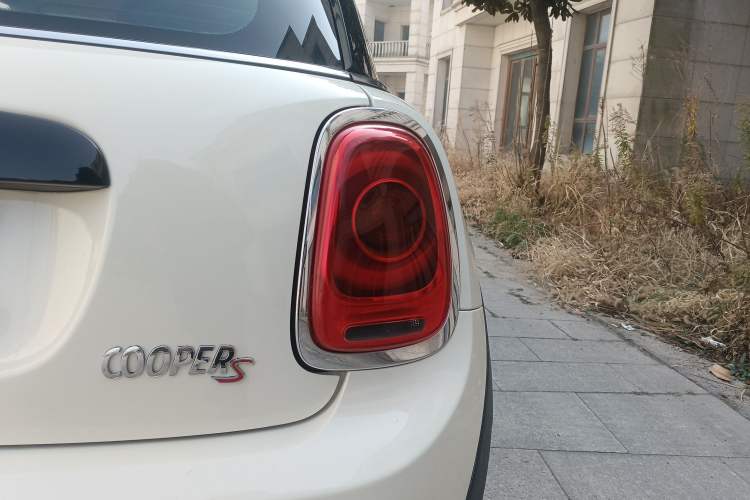 Used  MINI 2014 2.0T COOPER S Excitement
