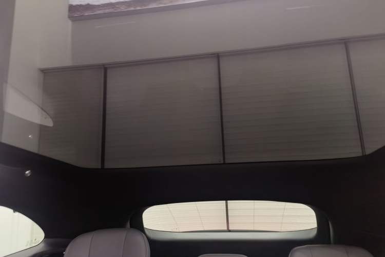 Used  YU7 2025 Ultra-Long Range All-Wheel Drive Pro Version
