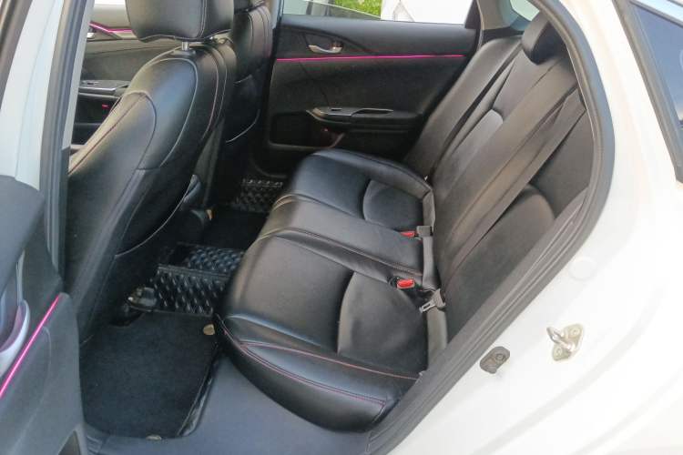 Used Honda Civic 2016 180TURBO CVT Comfort Version
