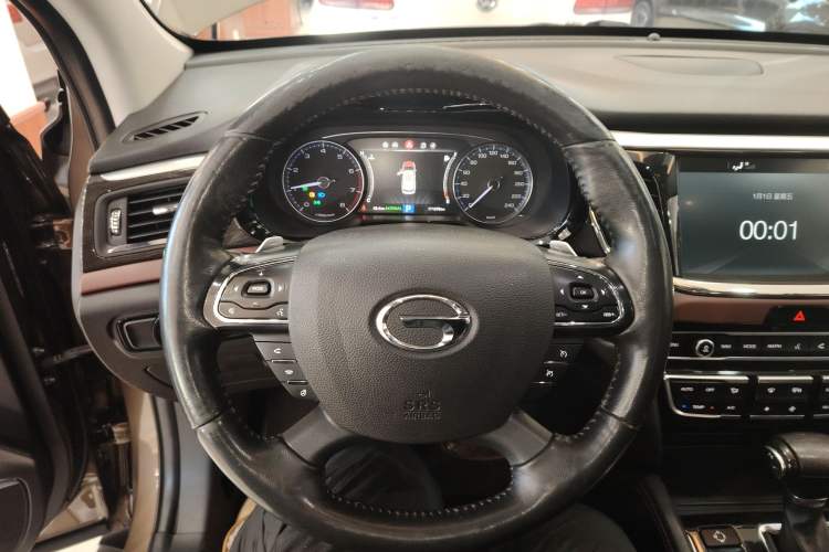 Used GAC Trumpchi GS8 2017 320T Two-Wheel Drive Luxury Smart Connectivity Version (7 Seats)
