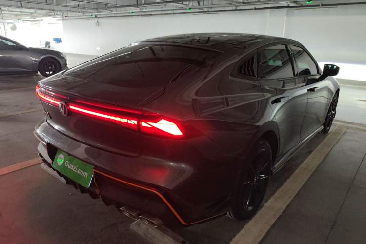 Used Changan UNI-V 2023 2.0T Sport Edition
