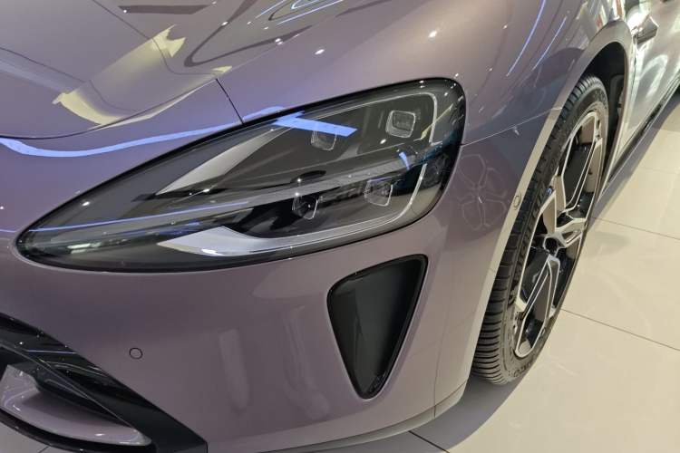 Used  SU7 2024 Rear-Drive Ultra-Long Range Advanced Pro-Level Intelligent Driving Version
