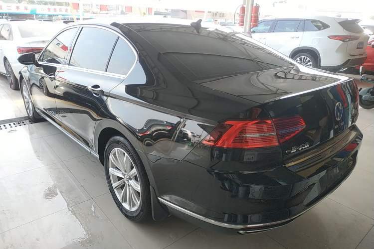 Used Volkswagen Magotan 2019 330TSI DSG Leading Model China VI Standard
