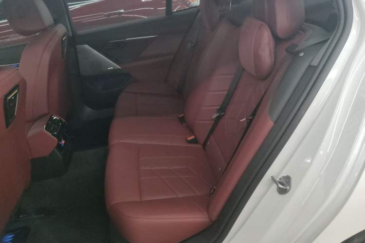 Used BMW 5 Series 2025 530Li Leading Model M Sport Package