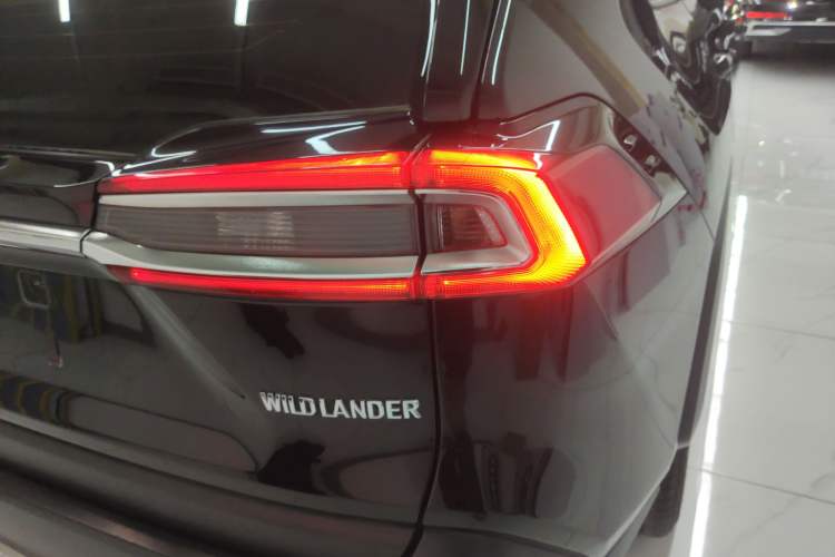 Used Toyota Wildlander 2023 2.0L CVT Two-Wheel Drive Luxury PLUS Edition