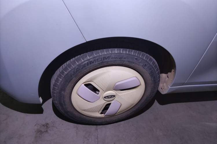 Used Chery QQ Ice Cream 2022 170km Sundae Phosphate Lithium-Ion
