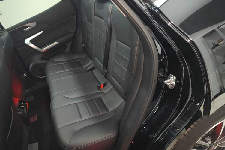 Used Wey VV5 2021 1.5T Two-Wheel Drive Smart Pioneer
