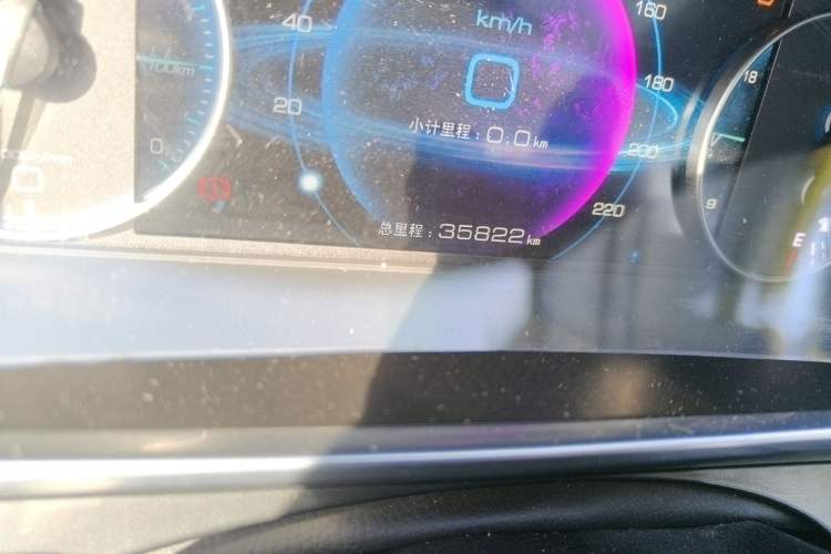 Used Zotye Domy X7 2017 1.8T Manual Luxury Model
