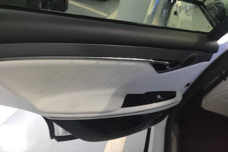 Used VOYAH FREE 2025 318 318 km Rear-Drive Touring Edition
