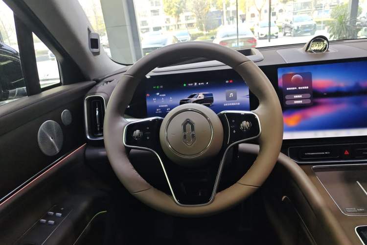 Used Hima AITO M9 2024 Range-Extended Ultra Version 42 kWh 6-Seater Model