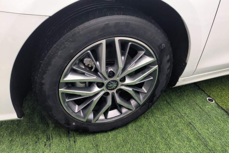 Used BYD Qin PLUS 2023 Champion Edition DM-i 120KM Leading Model
