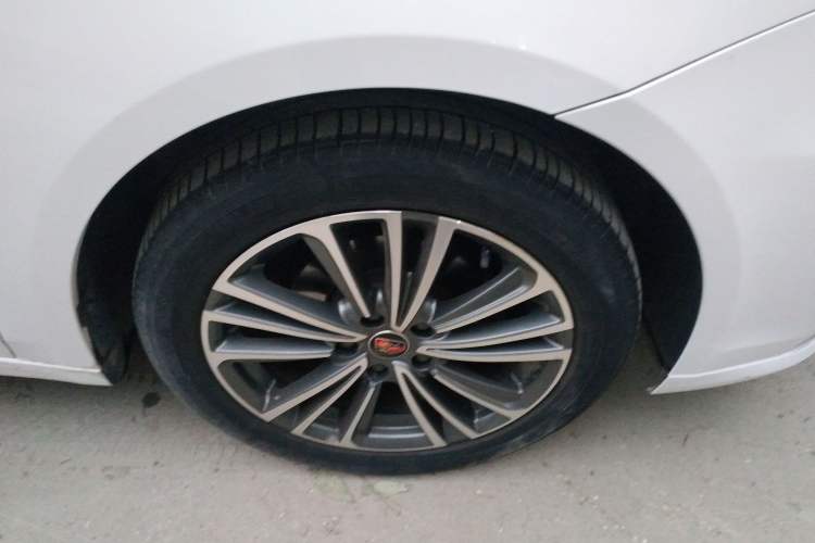 Used Roewe i6 2019 PLUS 1.6L Manual 4G Connect Flagship Deluxe Edition