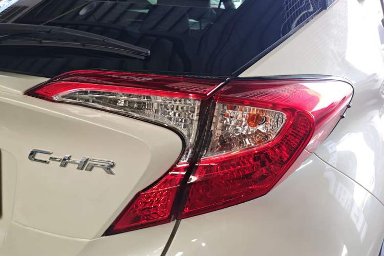 Used Toyota C-HR 2018 2.0L Leading Edition China VI
