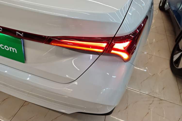 Used Toyota Avalon 2019 2.0L Luxury Edition China VI Standard
