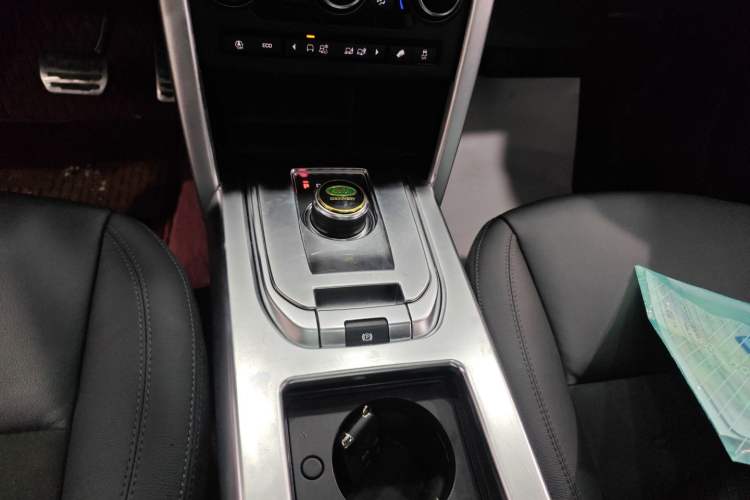 Used Land Rover Discovery Sport 2019 240 PS PURE Edition China VI Standard
