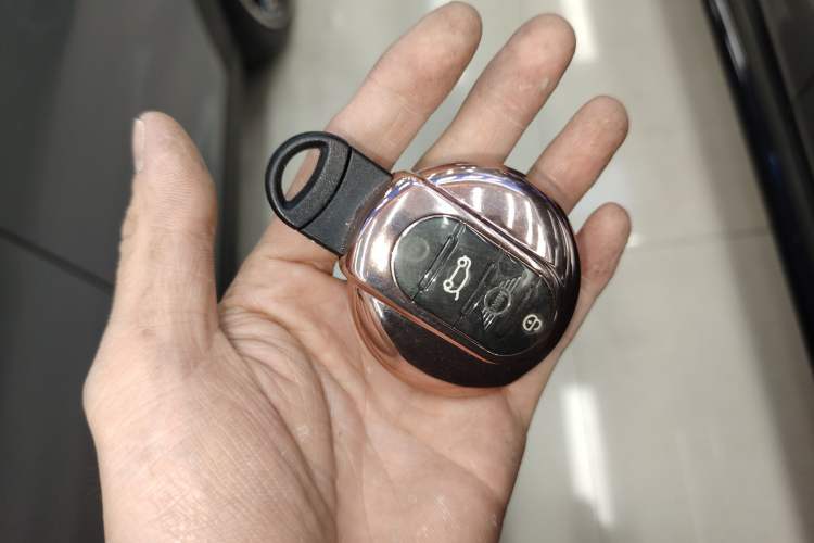 Used  MINI 2023 2.0T COOPER S Artist Five-Door Edition
