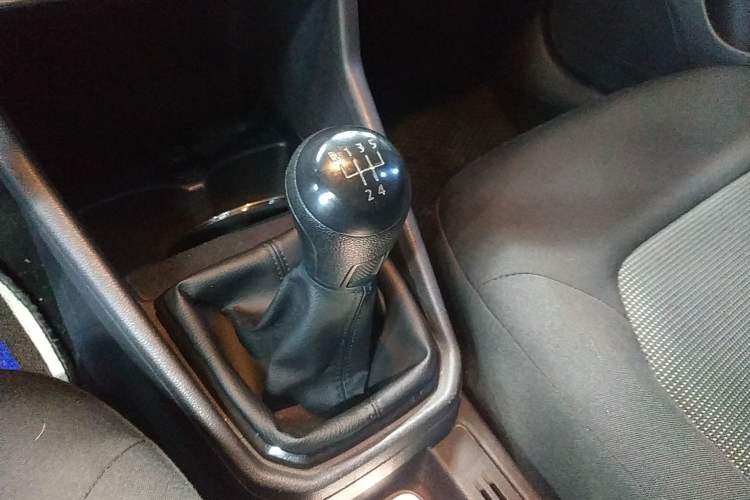 Used Volkswagen Jetta 2017 1.4L Manual Fashion Edition
